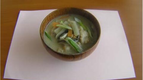 もちむぎすいとん