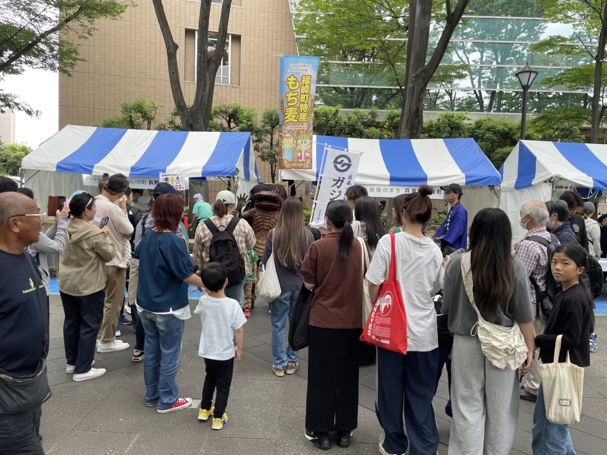「第47回せたがやふるさと区民まつり」に参加し、福崎町のもち麦をPR